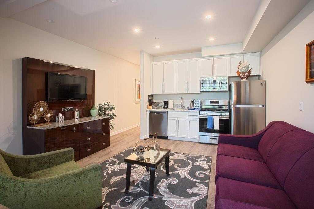 Appartement 1-bedroom With Cali King Size Bed In