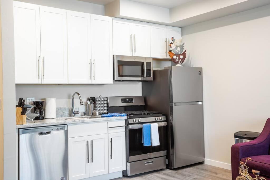 1-bedroom With Cali King Size Bed In Appartement