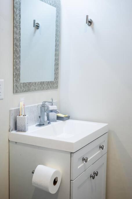 1-bedroom With Cali King Size Bed In Appartement San Diego
