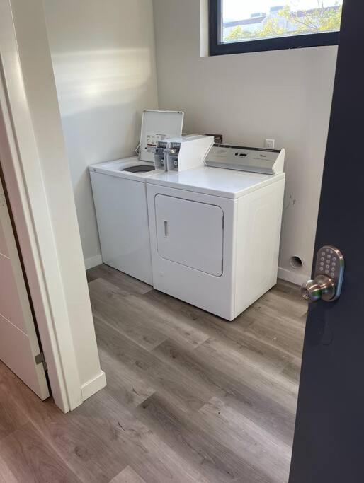 Appartement 1-bedroom With Cali King Size Bed In
