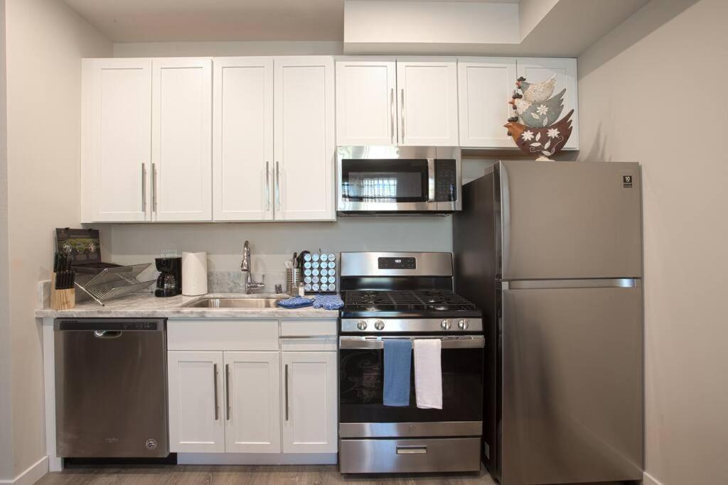 Appartement 1-bedroom With Cali King Size Bed In